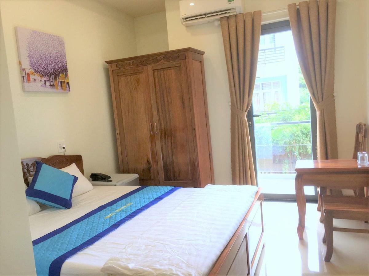 Nhat Tan Hotel Куїнон Екстер'єр фото