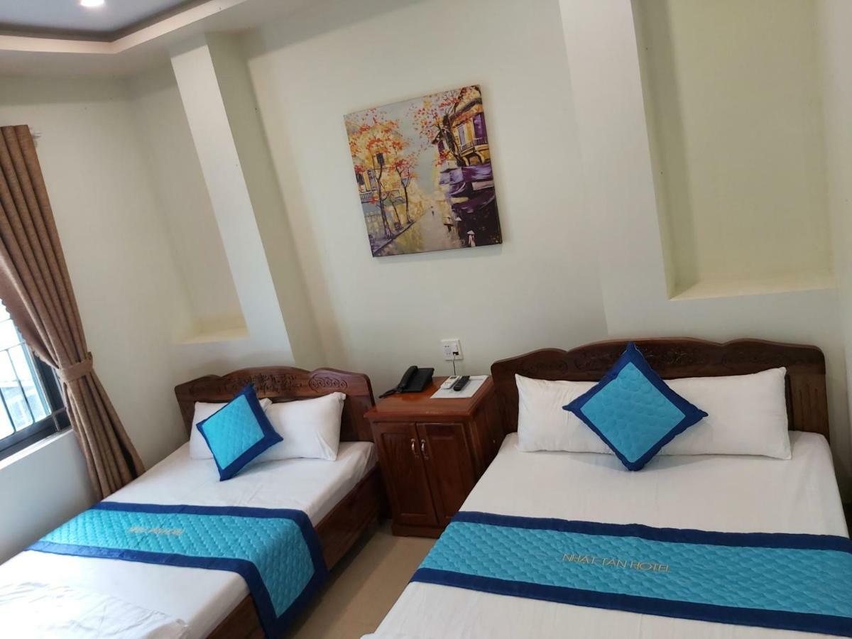 Nhat Tan Hotel Куїнон Екстер'єр фото