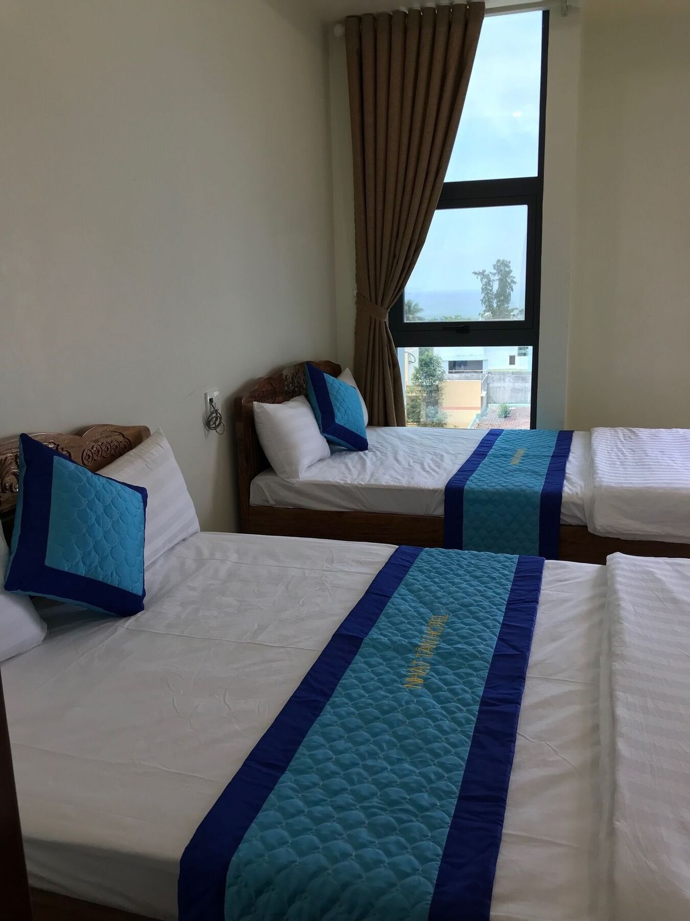 Nhat Tan Hotel Куїнон Екстер'єр фото