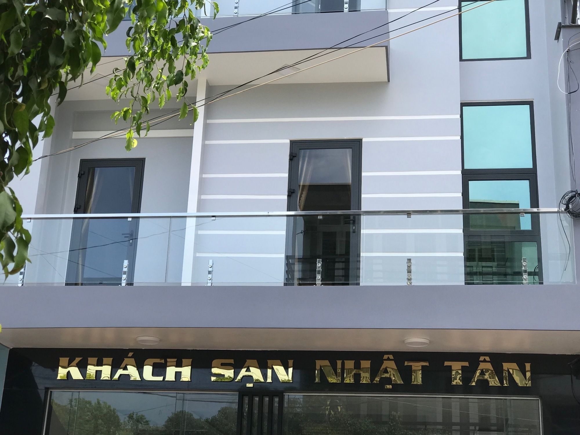 Nhat Tan Hotel Куїнон Екстер'єр фото