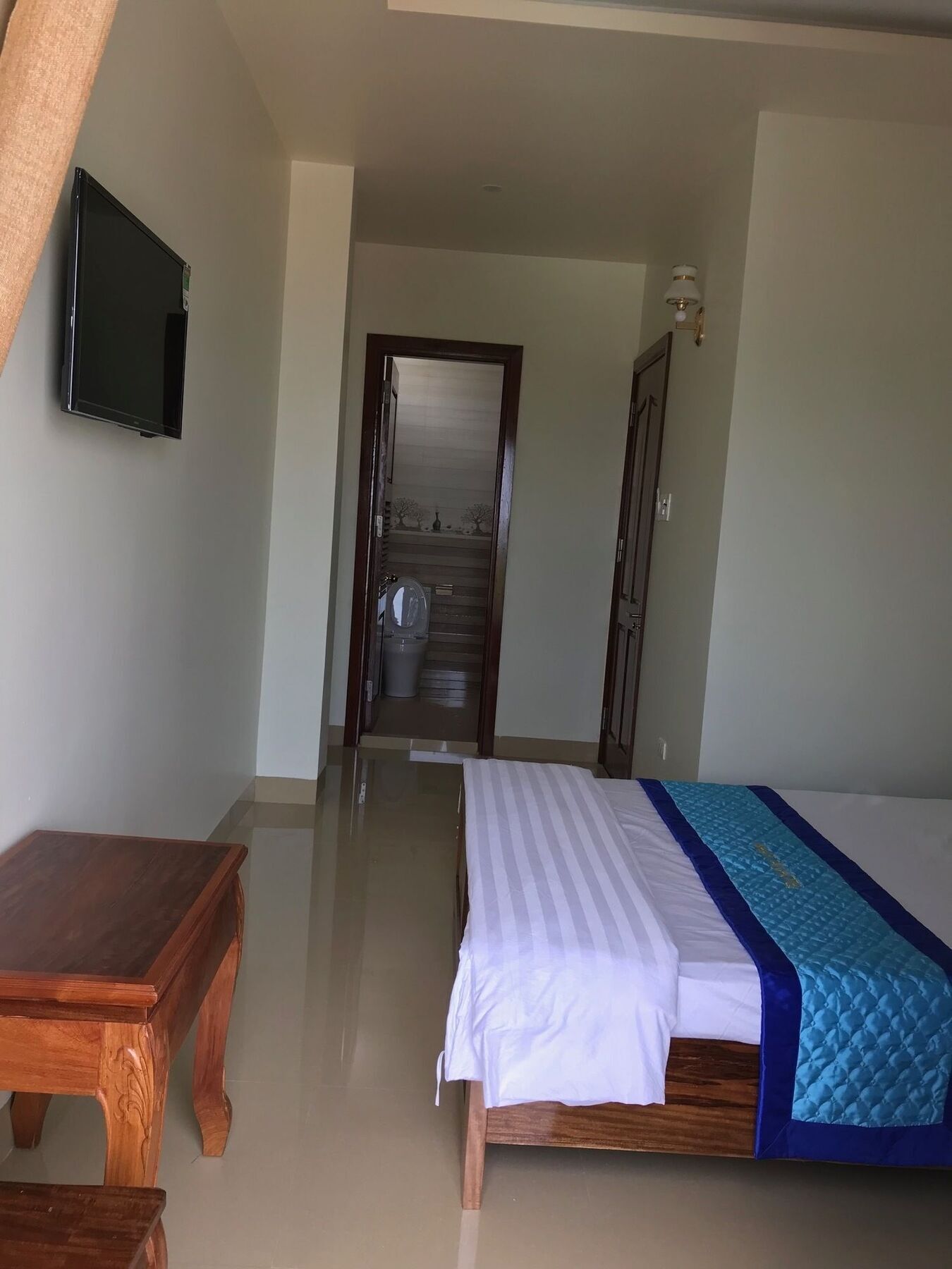 Nhat Tan Hotel Куїнон Екстер'єр фото