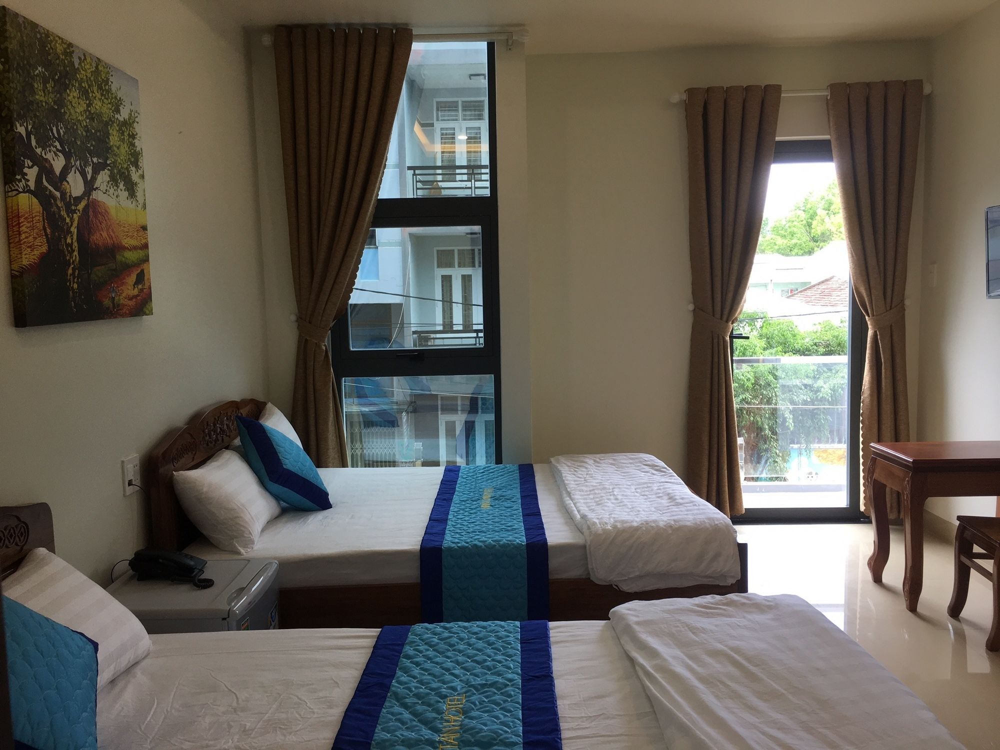 Nhat Tan Hotel Куїнон Екстер'єр фото